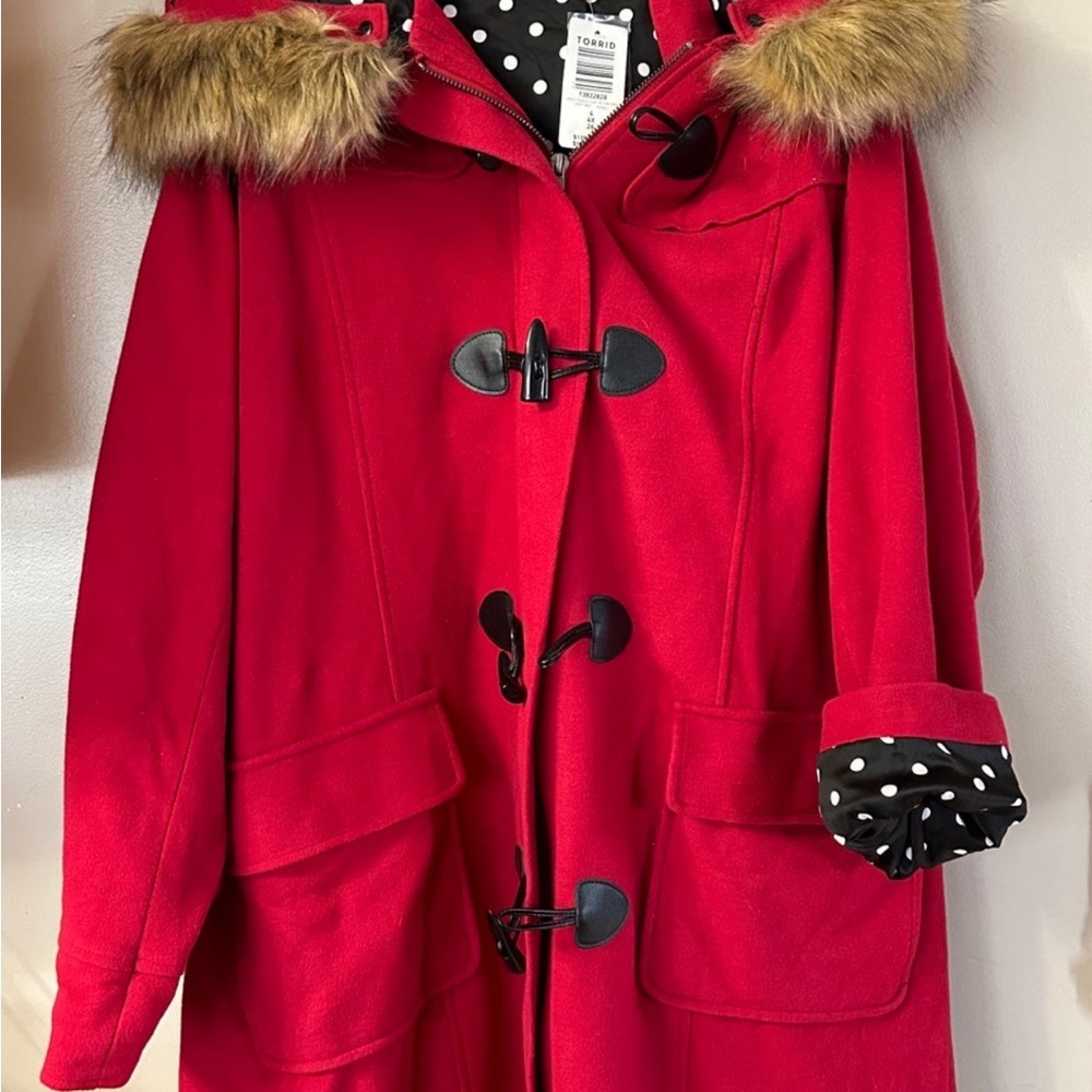 Torrid coat NWT size 4